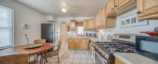 $2,200 | 320 North J Street, Unit 1, Lake Worth Beach, FL 33460