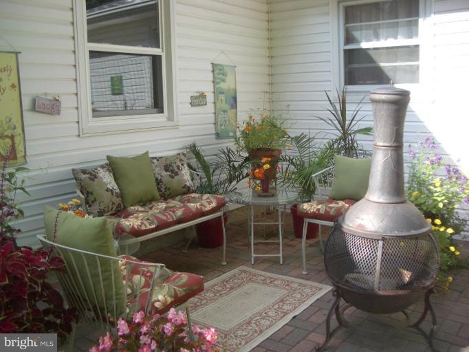 12004 Brandywine Road Clinton, MD 20735 - Photo 1 of 25 Patio 2