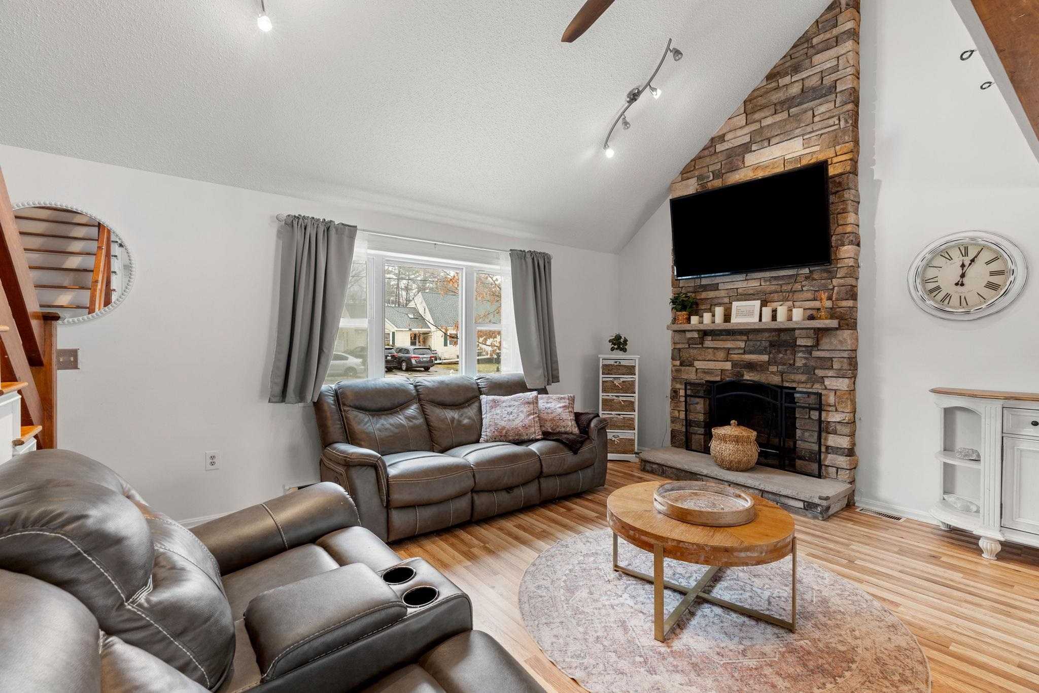 17 Custom Street Nashua, NH 03062 - Photo 20 of 42