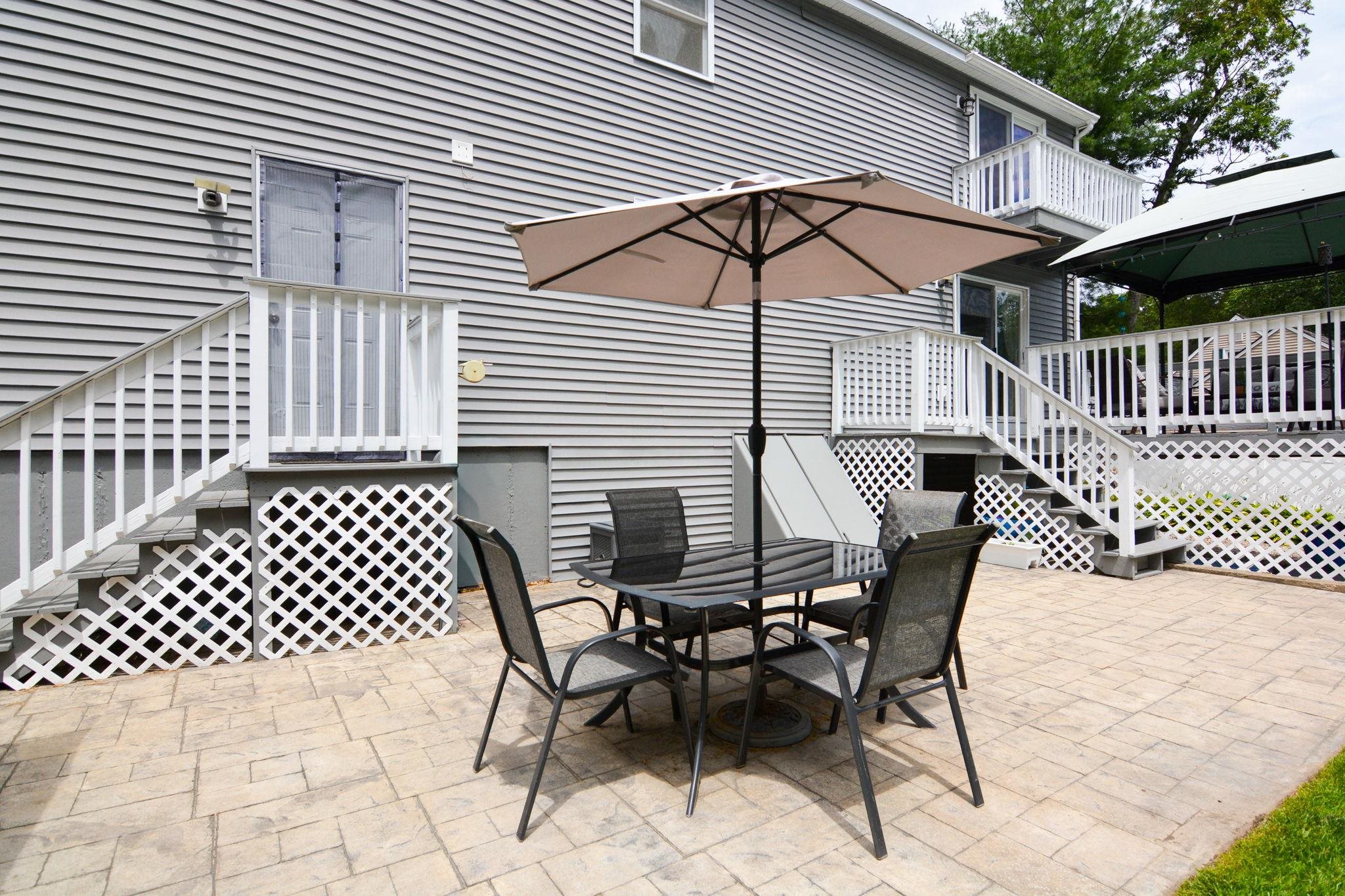 17 Custom Street Nashua, NH 03062 - Photo 4 of 42