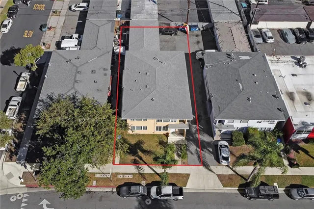 $1,570,000 | 1405 South Broadway, Santa Ana, CA 92707