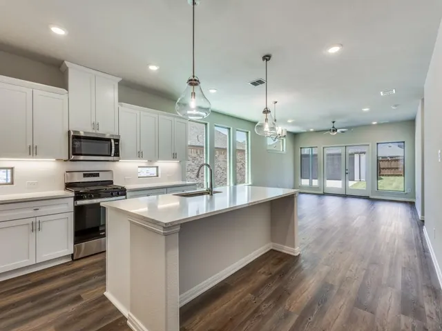 $445,000 | 1844 Rosedale Avenue, Van Alstyne, TX 75495