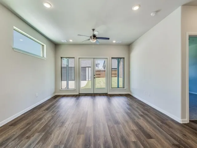 $445,000 | 1844 Rosedale Avenue, Van Alstyne, TX 75495