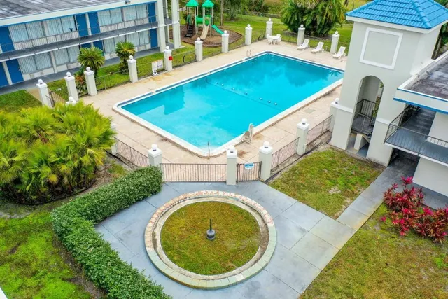 $950 | 4645 North Socrum Loop Road, Unit 101, Lakeland, FL 33809