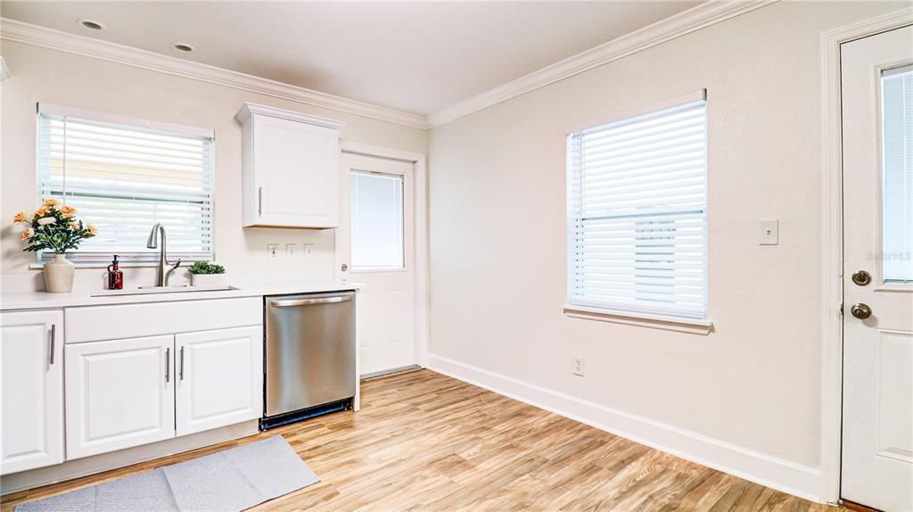 8110 Diagonal Road North St. Petersburg, FL 33702 - Photo 19 of 55