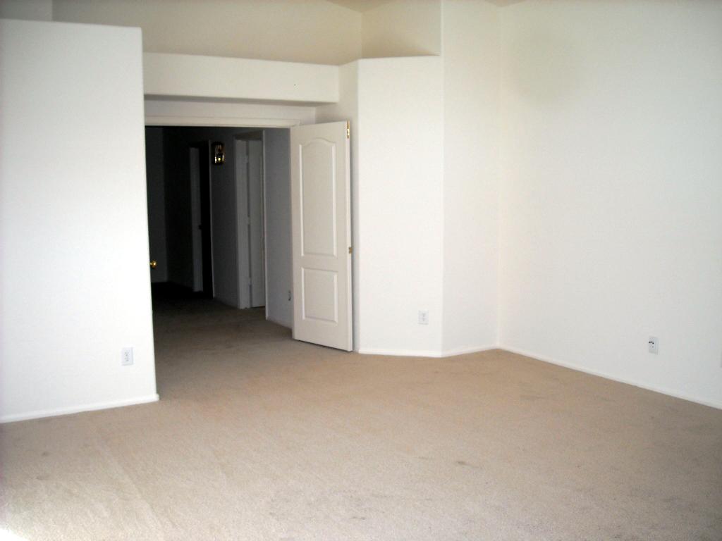 2233 West Peak View Road Phoenix, AZ 85085 - Photo 11 of 12 Master bedroom