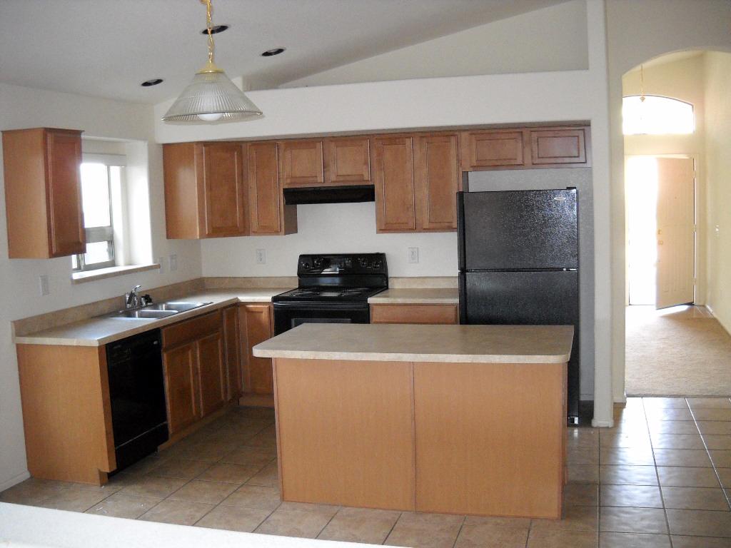 2233 West Peak View Road Phoenix, AZ 85085 - Photo 4 of 12 Kitchen