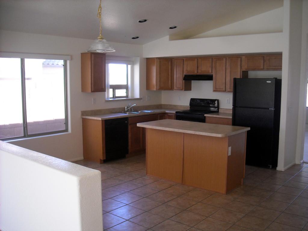 2233 West Peak View Road Phoenix, AZ 85085 - Photo 5 of 12 Kitchen