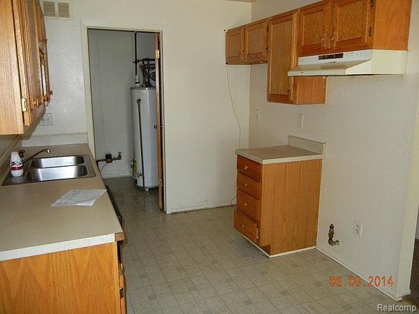 4179-4181 Venoy Road Wayne, MI 48184 - Photo 23 of 27 DSCN0681aq.jpg