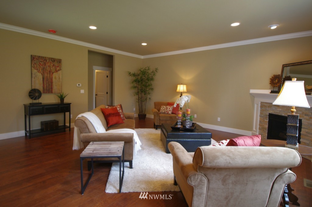 14802 Simonds Road Northeast Bothell, WA 98011 - Photo 4 of 15 Gallery Image 4