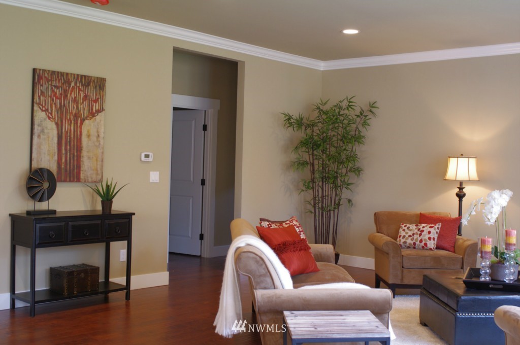 14802 Simonds Road Northeast Bothell, WA 98011 - Photo 5 of 15 Gallery Image 5