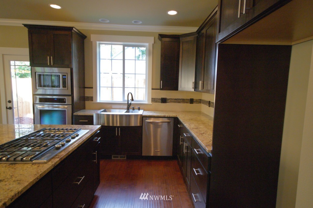 14802 Simonds Road Northeast Bothell, WA 98011 - Photo 10 of 15 Gallery Image 10