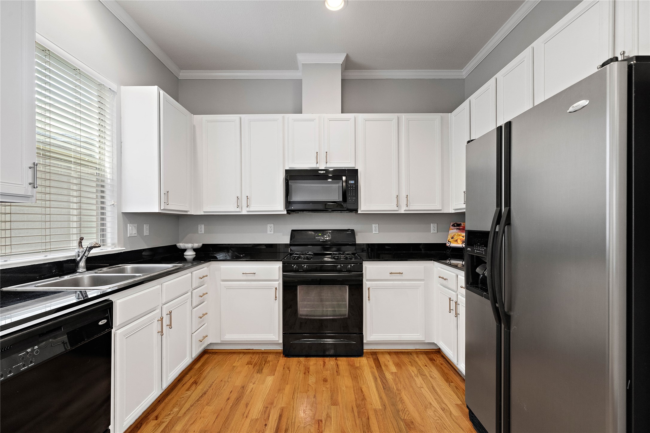 4510 Center Street Houston, TX 77007 - Photo 8 of 18