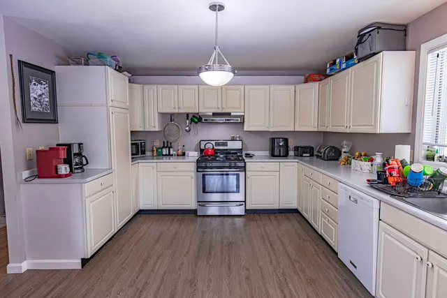 $349,500 | 1568 Essex Street, Bangor, ME 04401