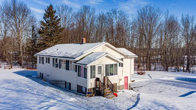 $349,500 | 1568 Essex Street, Bangor, ME 04401