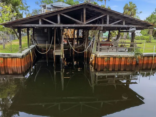 a view of a entryway front of house