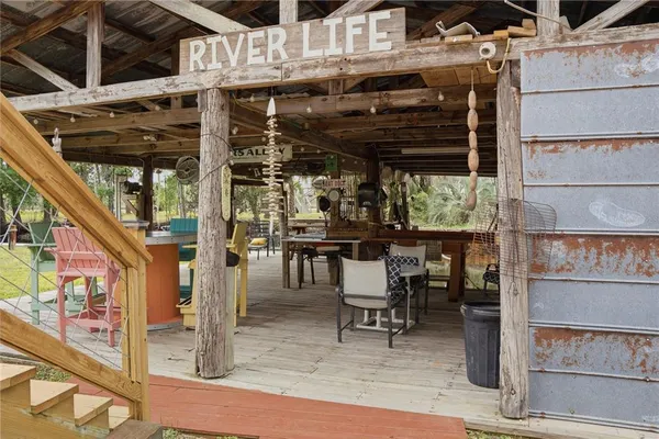 $365,000 | 547 Southeast 205th Street, Old Town, FL 32680