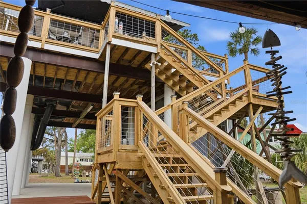 $365,000 | 547 Southeast 205th Street, Old Town, FL 32680