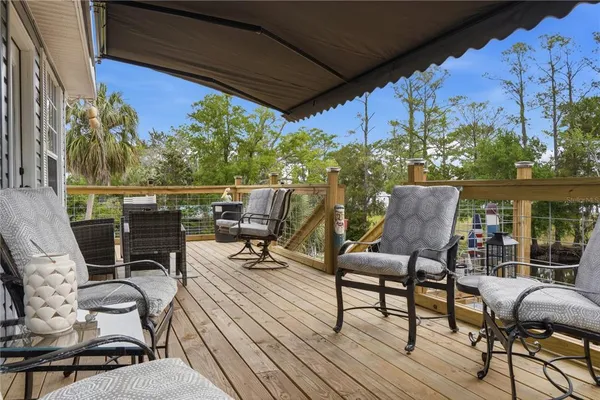 $365,000 | 547 Southeast 205th Street, Old Town, FL 32680