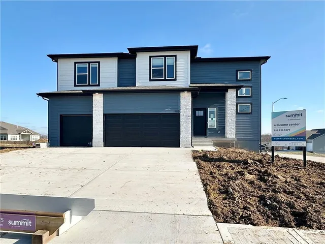 $458,200 | 9031 Southwest 5 Street, Blue Springs, MO 64064