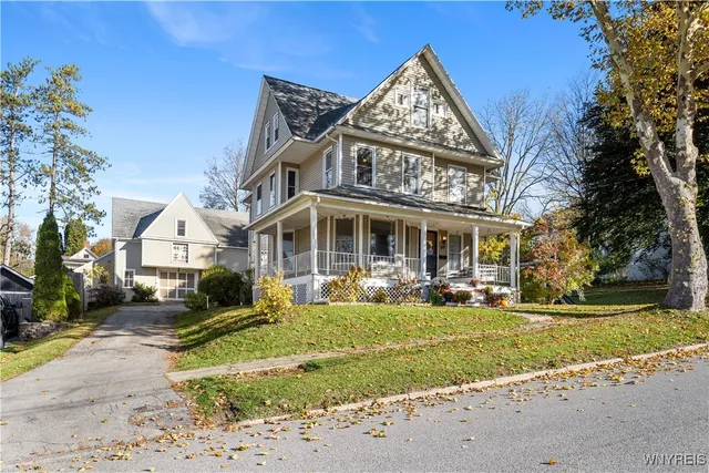 $299,900 | 37 State Street, Warsaw, NY 14569