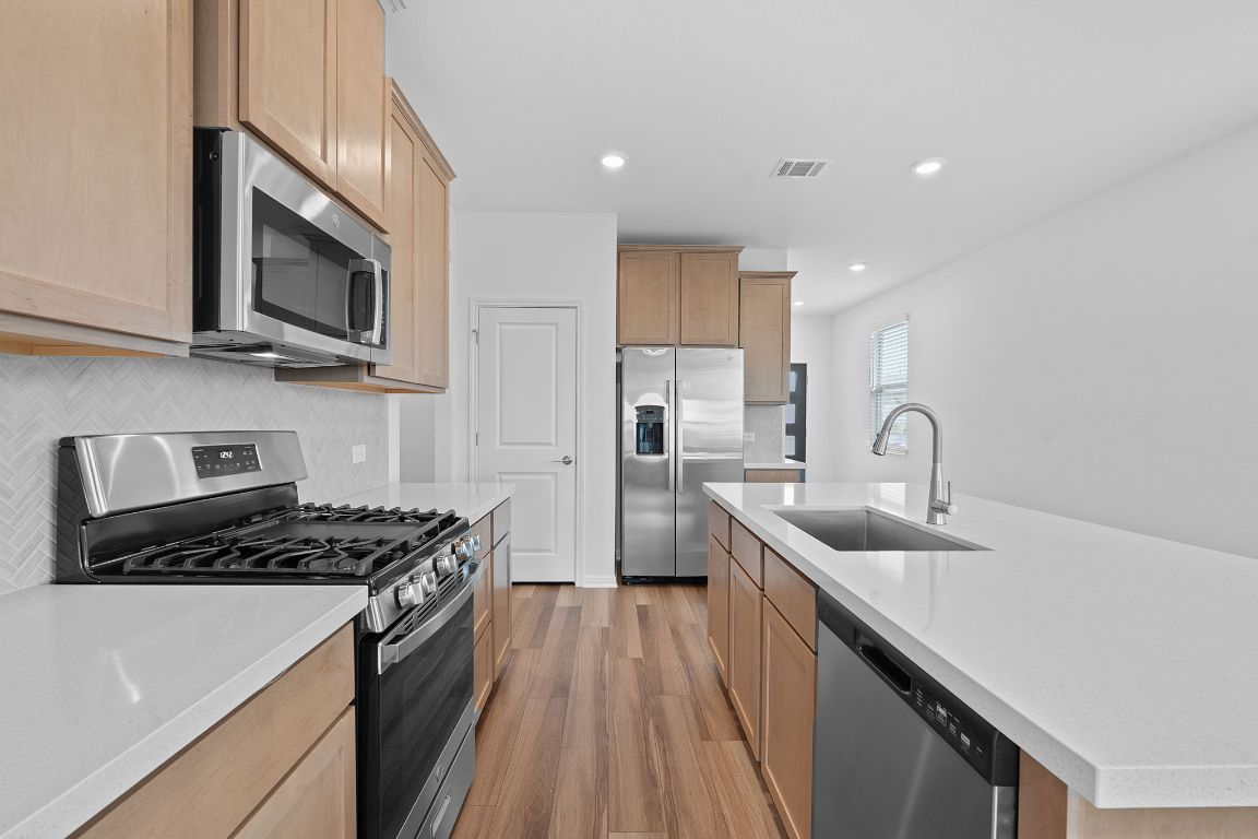 202 Lime Street Buda, TX 78610 - Photo 6 of 29