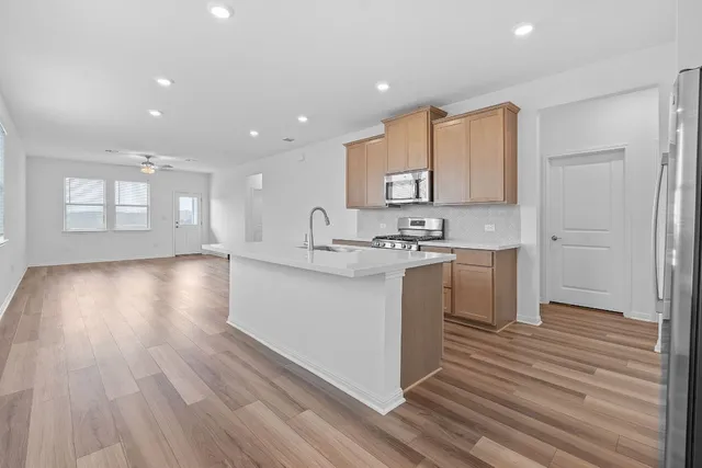 $2,000 | 202 Lime Street, Buda, TX 78610