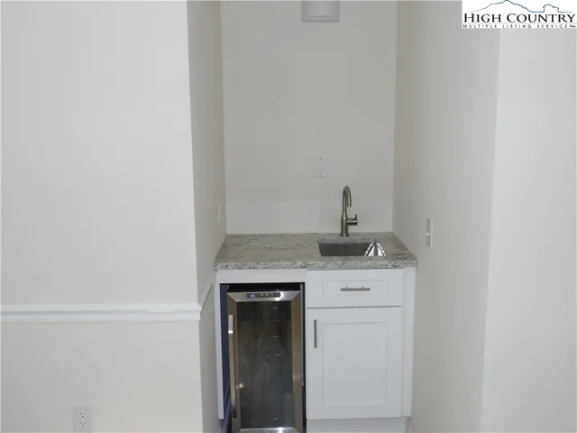 $267,500 | 30 Village Road, Unit 103, Glade Valley, NC 28627