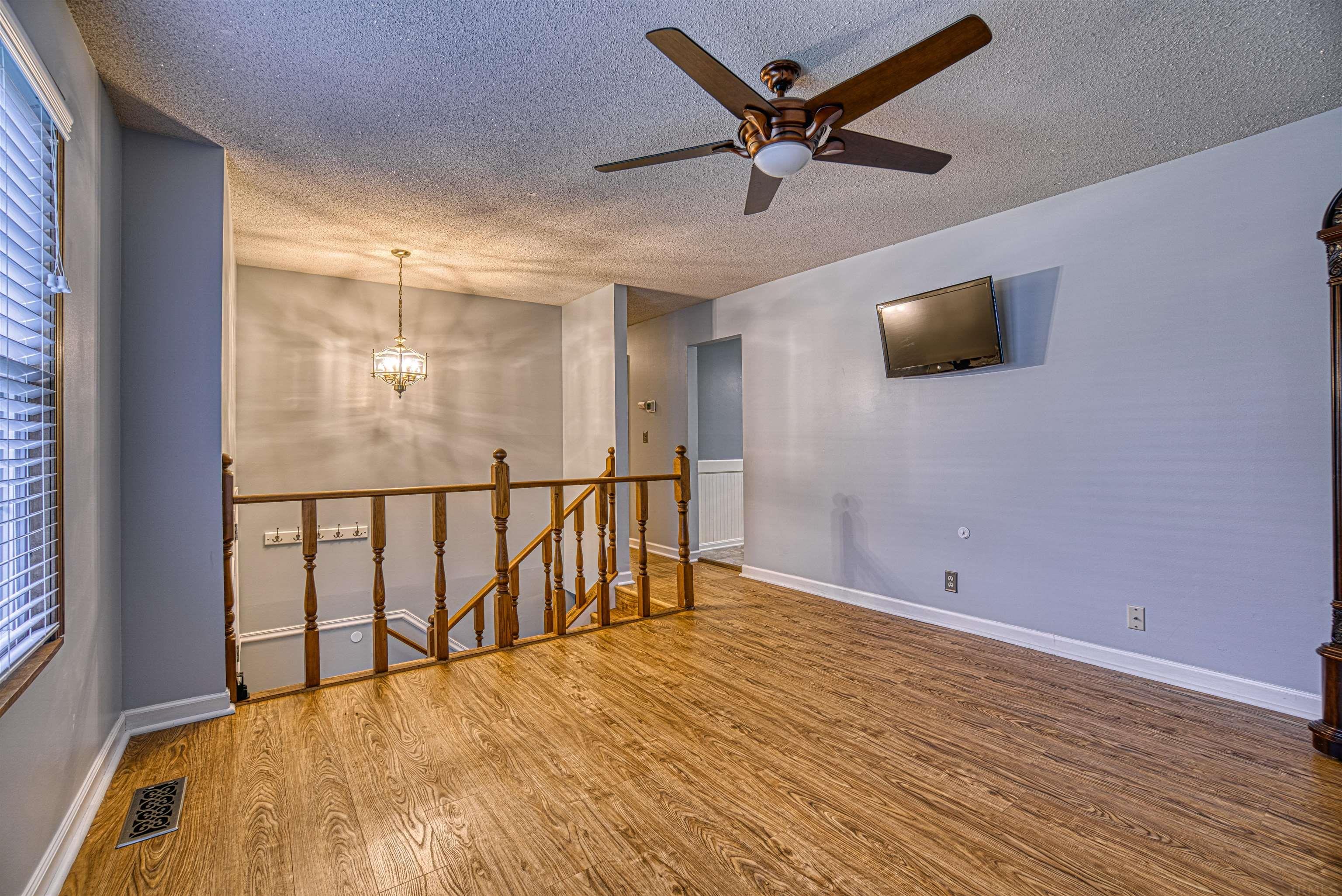 802 Stonebridge Road Evansville, IN 47710 - Photo 8 of 30 Gallery Image 8
