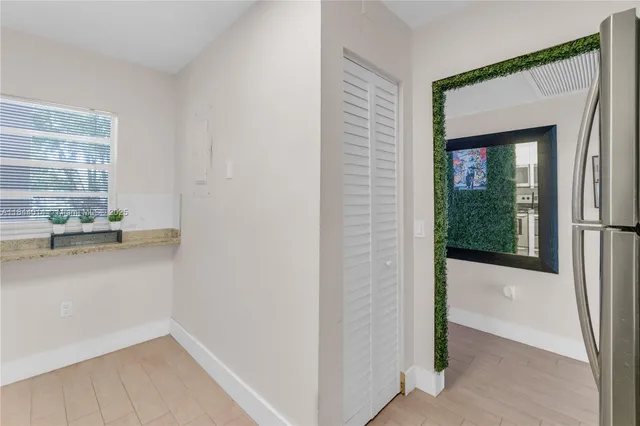 $205,000 | 9410 Poinciana Place, Unit 206, Davie, FL 33324