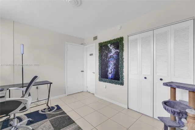 $205,000 | 9410 Poinciana Place, Unit 206, Davie, FL 33324