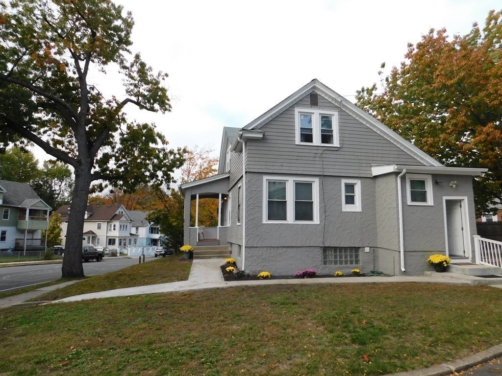 154 Orange Street Springfield, MA 01108 - Photo 1 of 35