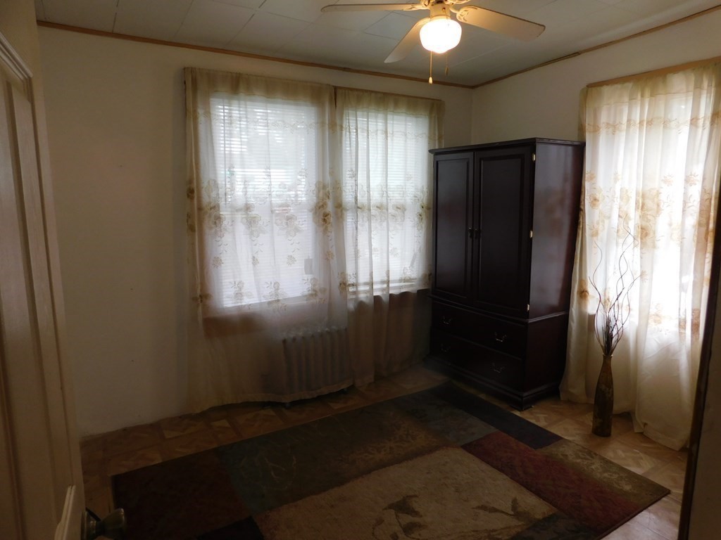 154 Orange Street Springfield, MA 01108 - Photo 20 of 35