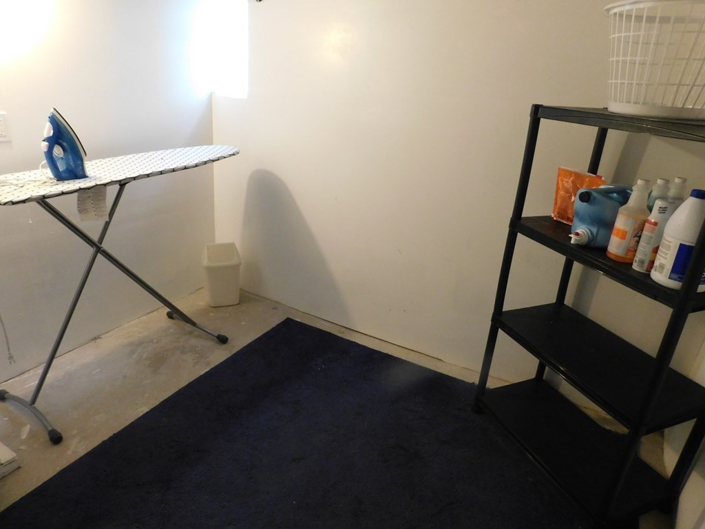 154 Orange Street Springfield, MA 01108 - Photo 30 of 35
