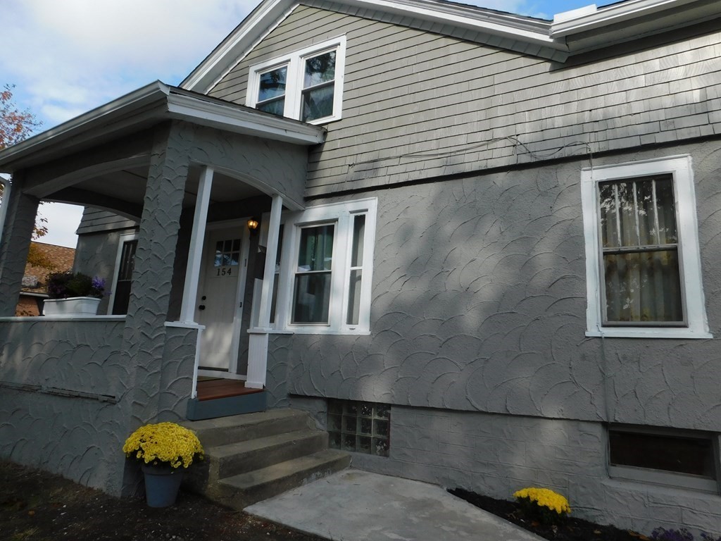 154 Orange Street Springfield, MA 01108 - Photo 5 of 35