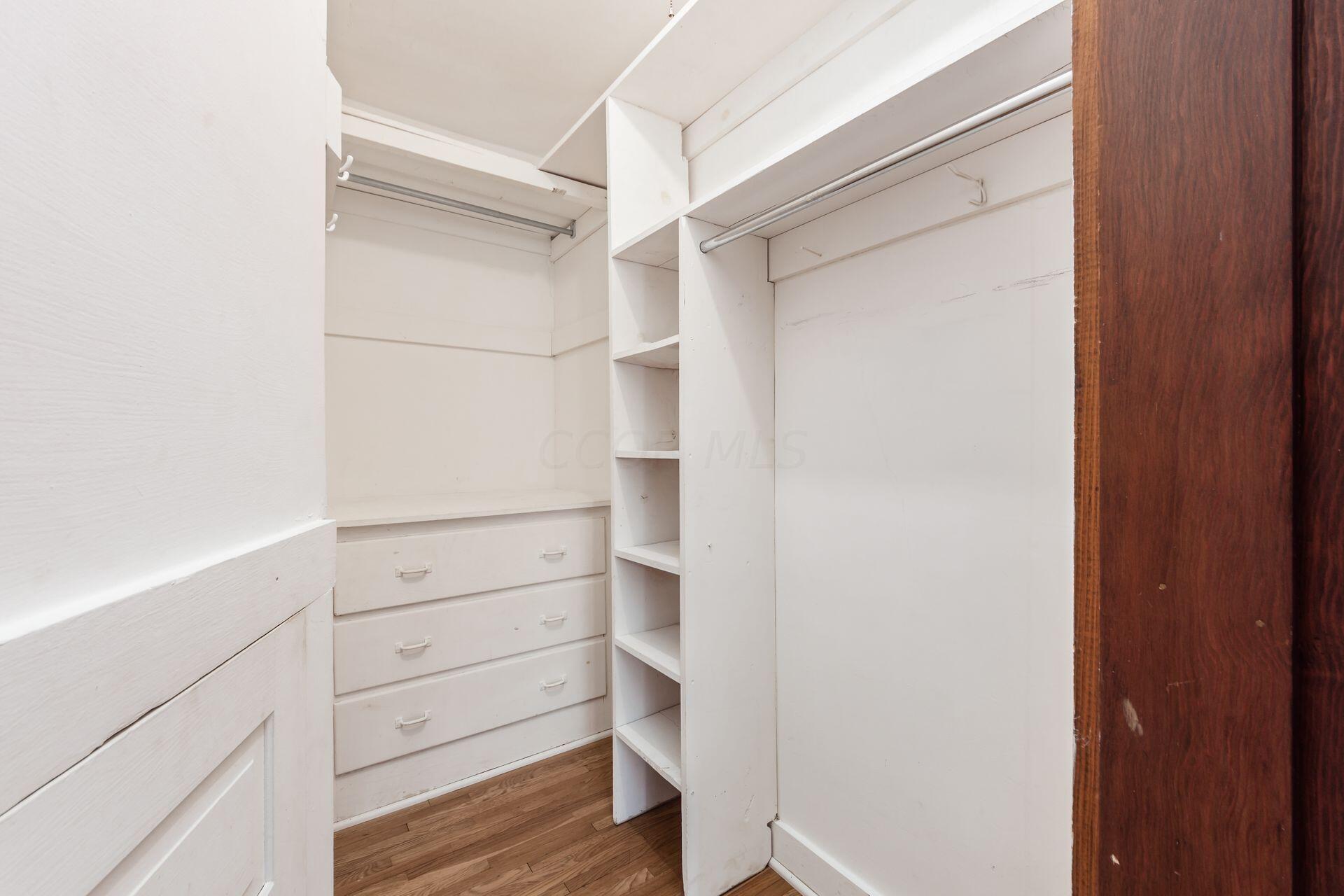 208 Glencoe Road Columbus, OH 43214 - Photo 28 of 44 Walk in closet in primary bedroom