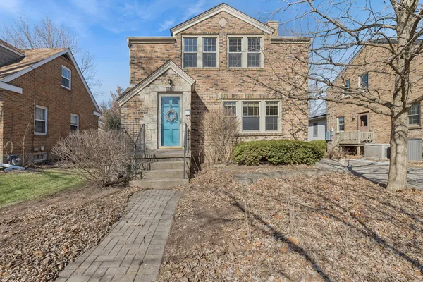 $305,000 | 515 West 2nd Street, Genoa, IL 60135