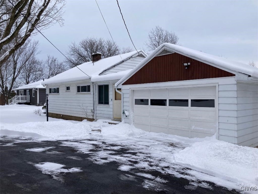 5758 Hamilton Road Elbridge, NY 13080 - Photo 2 of 27 Come in the curving drive to park by the 2-car gar