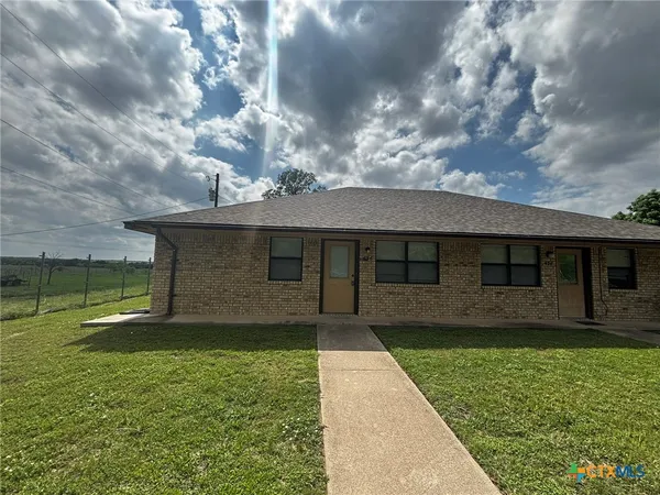 $775 | 434 County Road 4616, Unit 436, Kempner, TX 76539