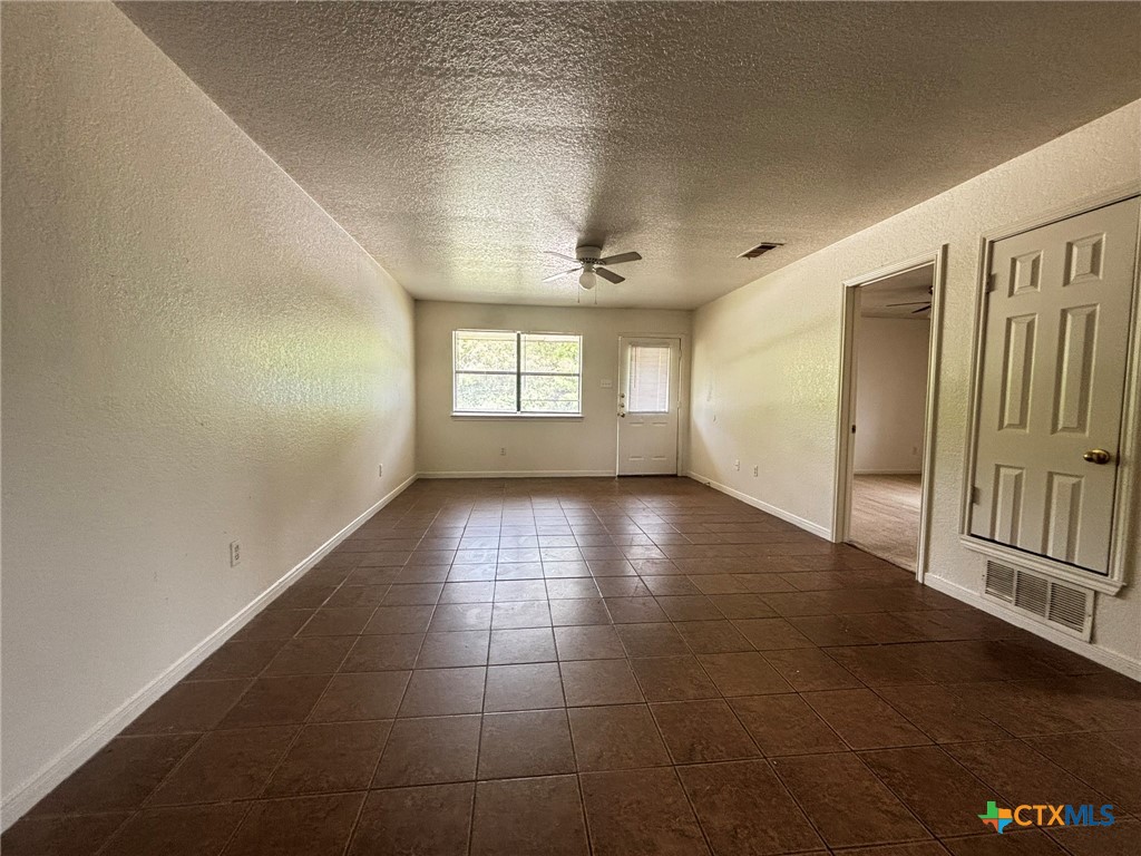 434 County Road 4616, Unit 436 Kempner, TX 76539 - Photo 4 of 17