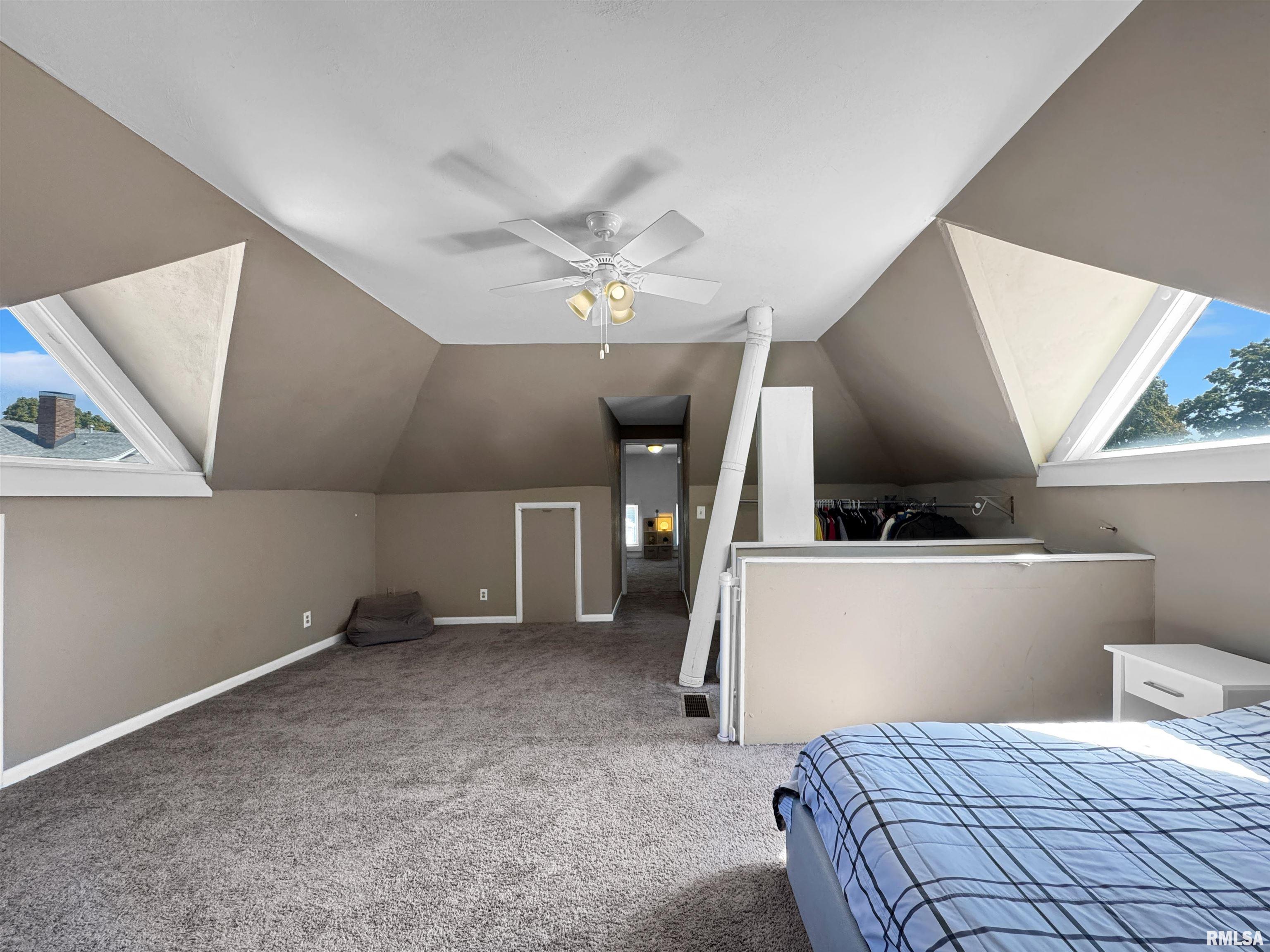 205 South High Street Washington, IL 61571 - Photo 21 of 33