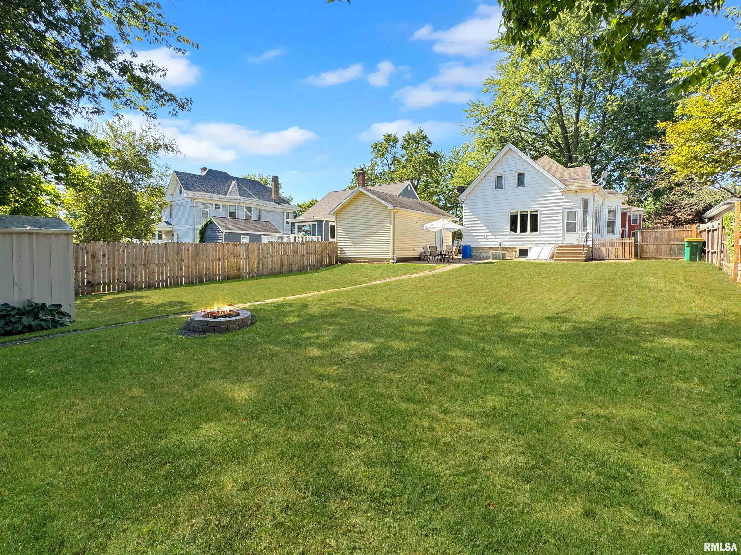 205 South High Street Washington, IL 61571 - Photo 30 of 33