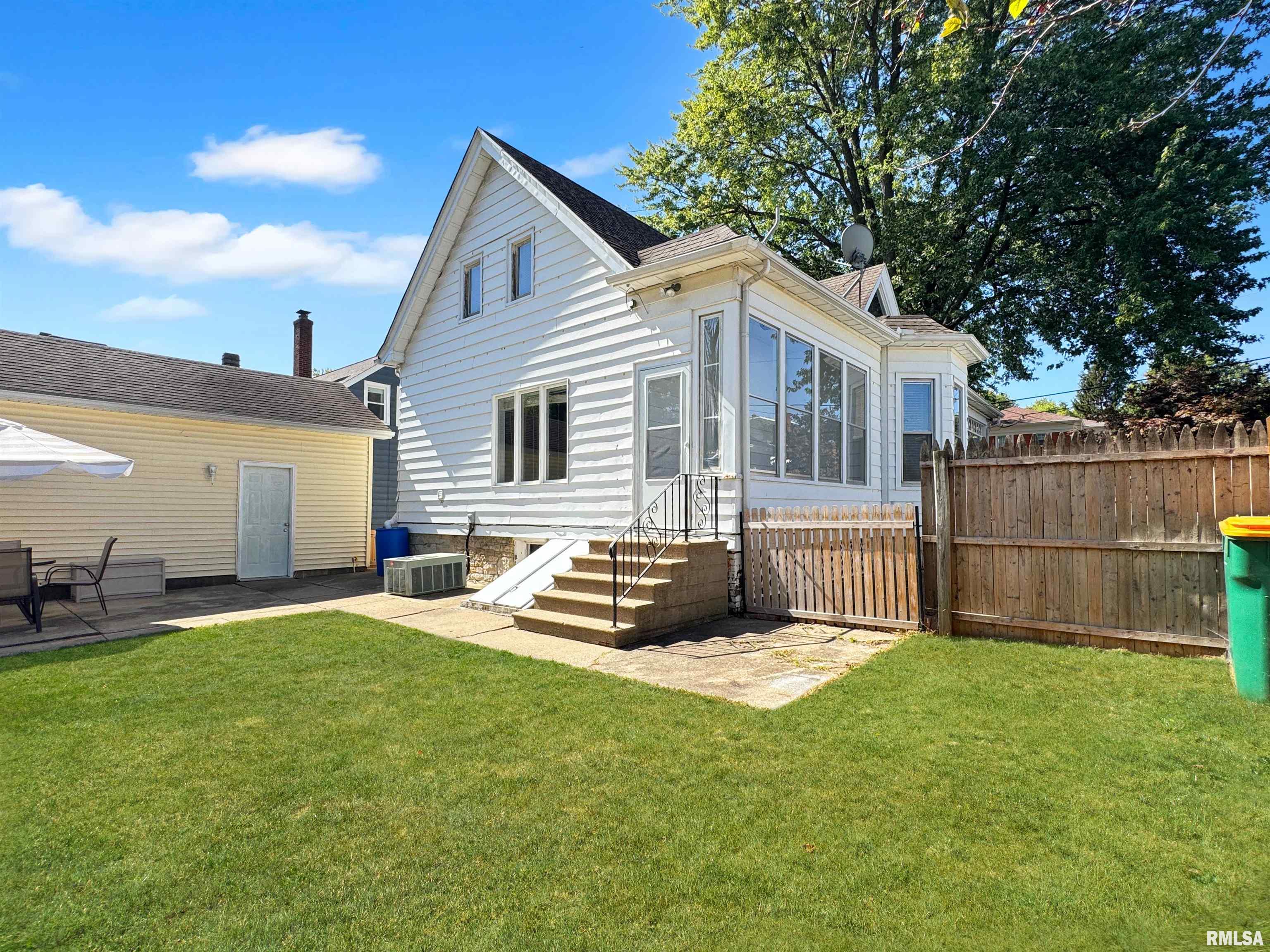 205 South High Street Washington, IL 61571 - Photo 32 of 33