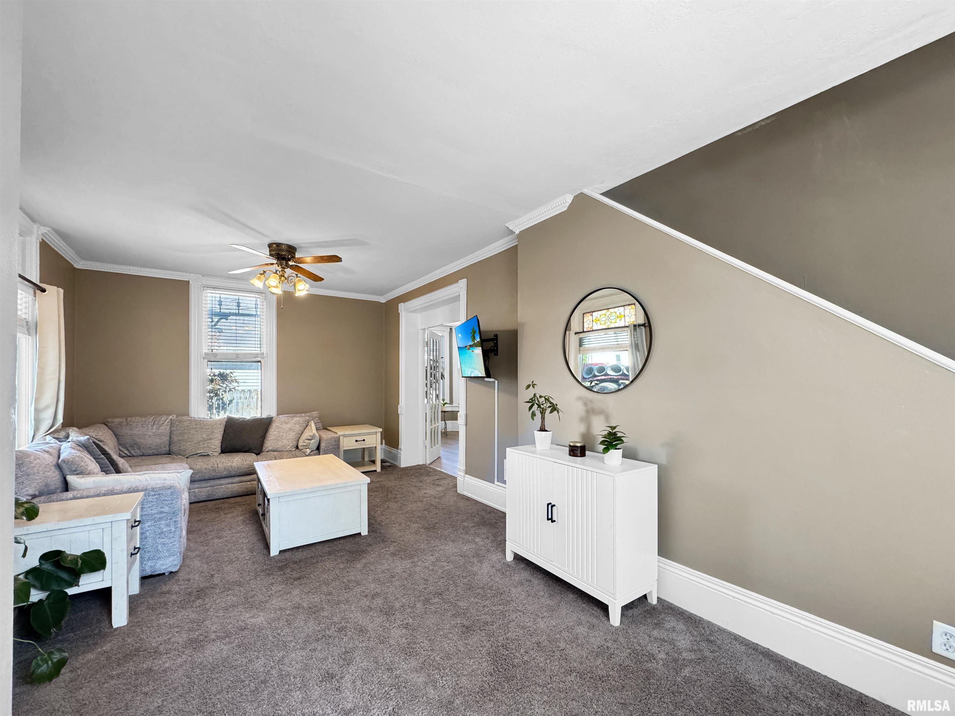 205 South High Street Washington, IL 61571 - Photo 5 of 33