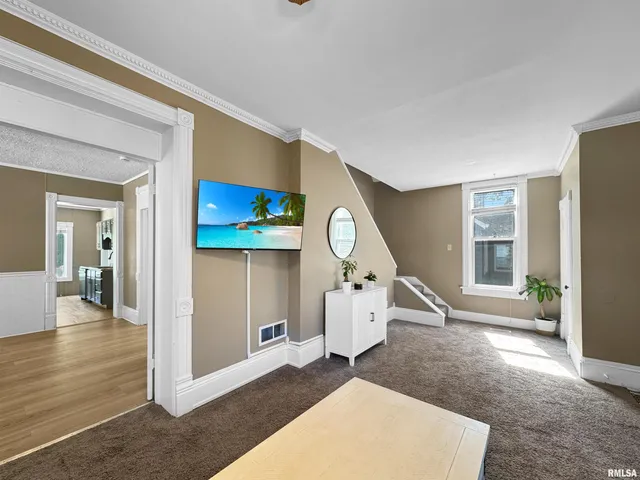 $145,000 | 205 South High Street, Washington, IL 61571