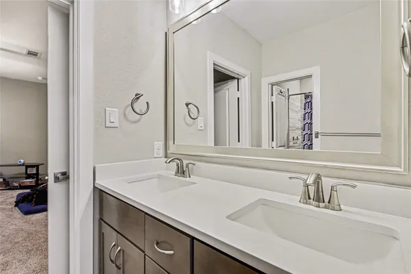 $750,000 | 6911 San Bernard Trail, Katy, TX 77493