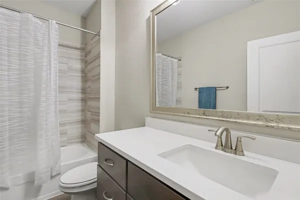 $750,000 | 6911 San Bernard Trail, Katy, TX 77493