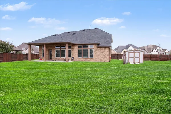 $750,000 | 6911 San Bernard Trail, Katy, TX 77493