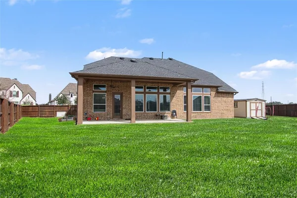 $750,000 | 6911 San Bernard Trail, Katy, TX 77493