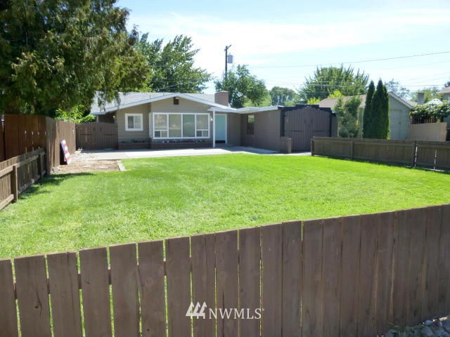 319 Fuller Street Wenatchee, WA 98801 - Photo 25 of 25